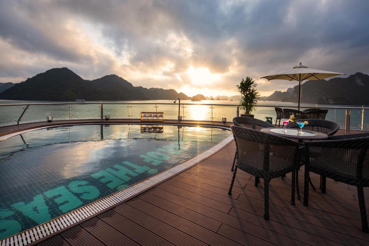 Stellar Of The Seas Cruise Hotel Ha Long Eksteriør billede