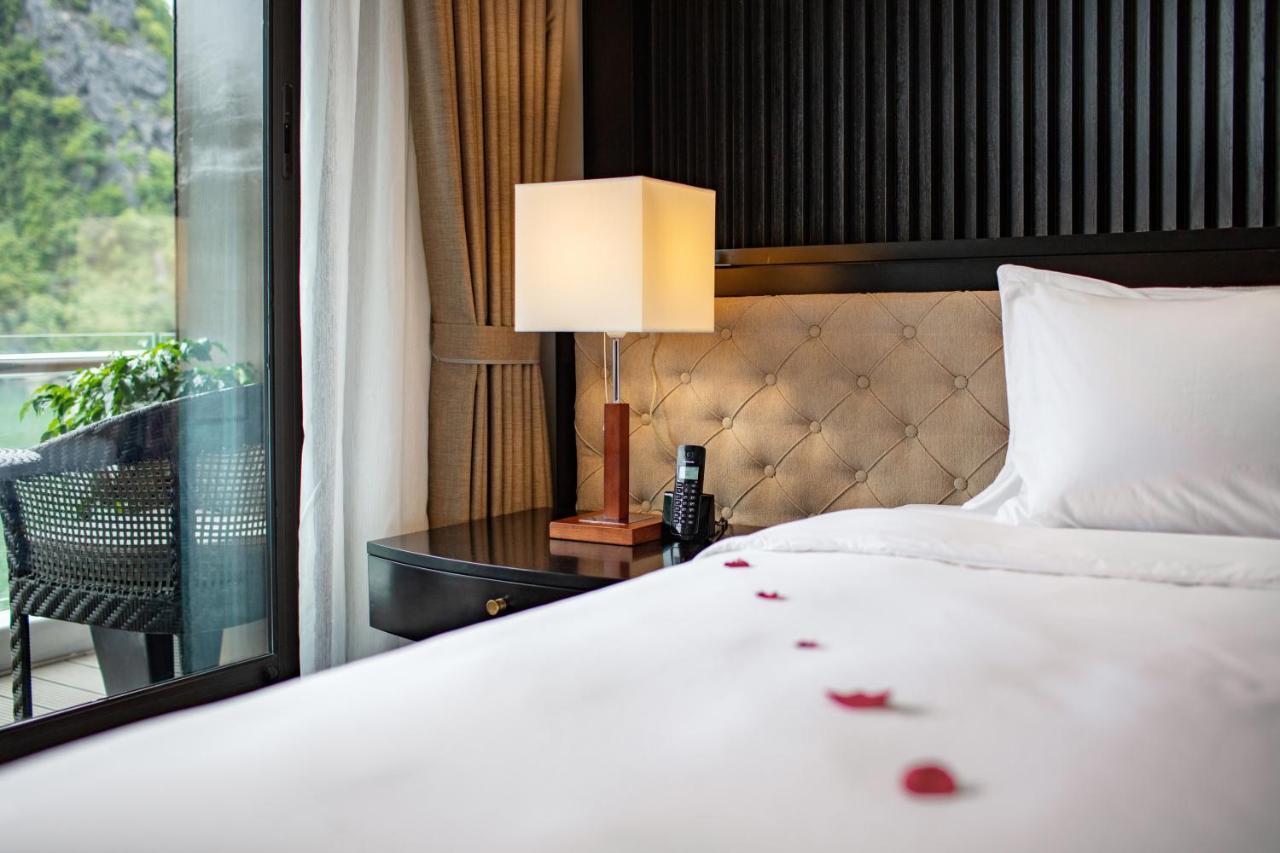 Stellar Of The Seas Cruise Hotel Ha Long Eksteriør billede