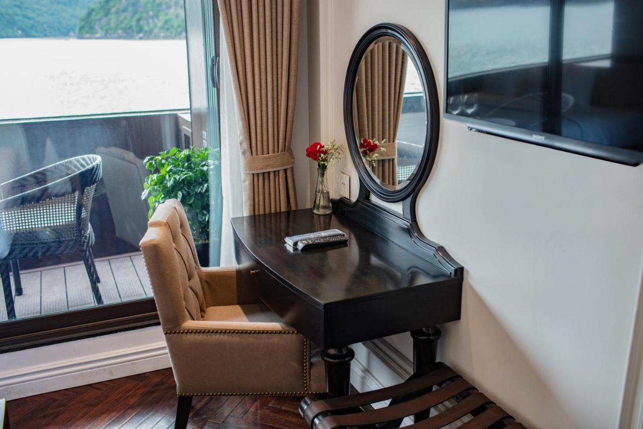 Stellar Of The Seas Cruise Hotel Ha Long Eksteriør billede